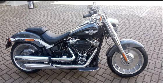HARLEY-DAVIDSON SOFTAIL FAT BOY 114 HARLEY-DAVIDSON SOFTAIL FAT BOY 114
